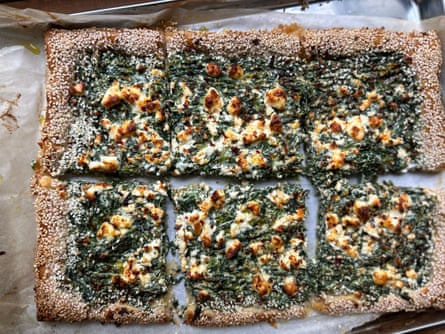 鸡肉烤盘、羊乳酪馅饼和辣味豆腐:三款美味快捷的学生食谱